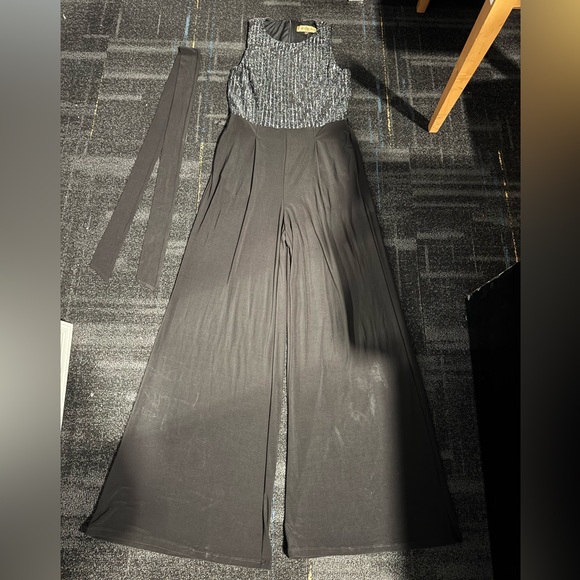 NWT Black and Silver Sleeveless Nipon Boutique Jumpsuit Women’s Size 6 - Picture 9 of 11